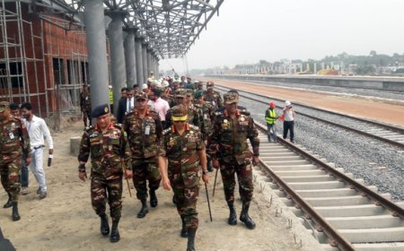 নড়াইলে উন্নয়ন কার্যক্রম পরিদর্শন করলেন সেনাপ্রধান