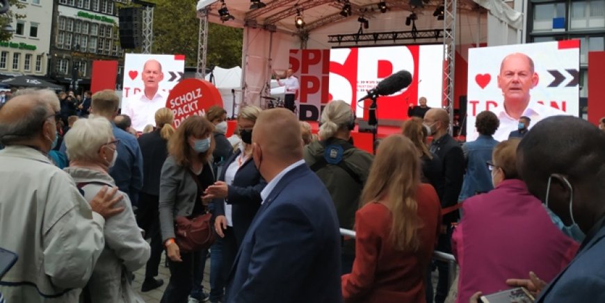 Germany's Scholz says Putin's regime killed Navalny