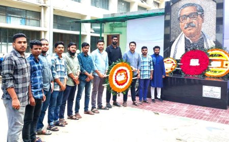 ৭ মার্চে বঙ্গবন্ধুর ম্যুরালে জবি প্রেসক্লাবের শ্রদ্ধার্ঘ্য অর্পণ