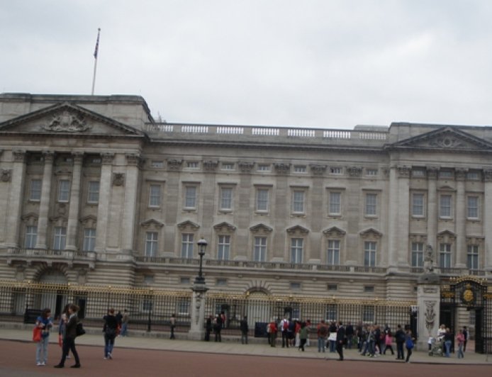 Opportunity to Participate in the Commonwealth Essay Competition