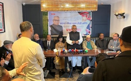 লন্ডনে সাংবাদিকদের  সাথে প্রতিমন্ত্রী চৌধুরীর মতবিনিময়