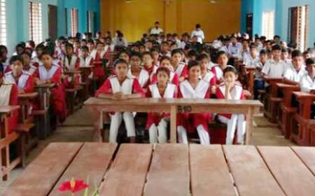 নড়াইলে মাসব্যাপী সাঁতার প্রশিক্ষণের উদ্বোধন