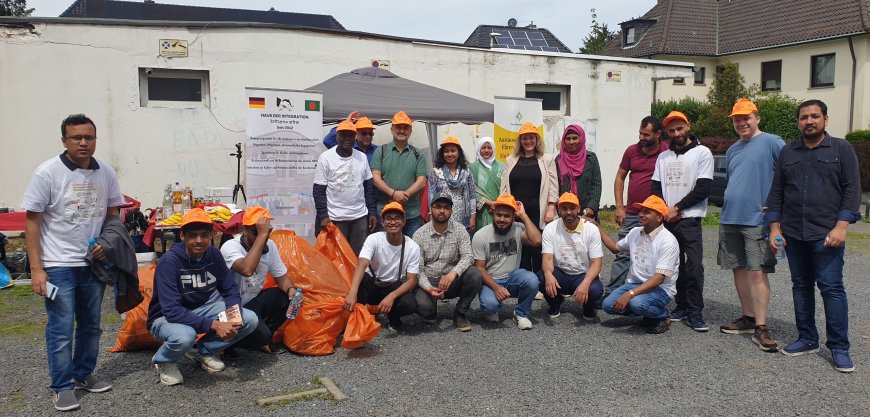 MP Jessica Rosenthal Took Part in the Community Cleaning in Duisdorf