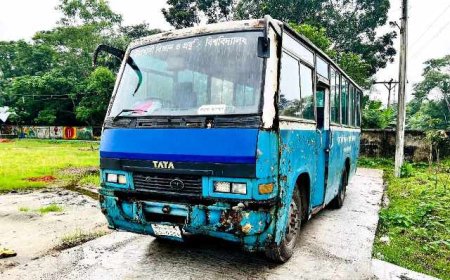 নামমাত্র পরিবহন সুবিধা, ভোগান্তিতে শিক্ষার্থীরা