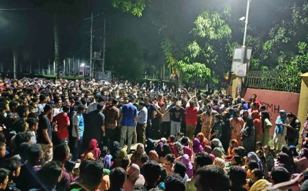 শিক্ষার্থীদের দাবির মুখে বাকৃবিতে নিষিদ্ধ হলো রাজনীতি
