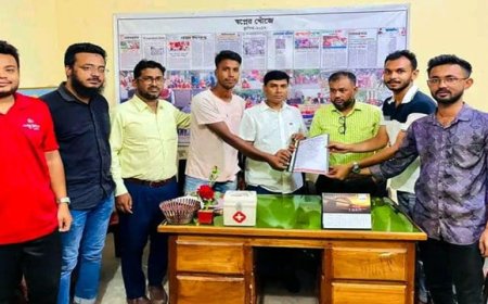 পানিবন্দী মানুষের পাশে স্বপ্নের খোঁজে ফাউন্ডেশন