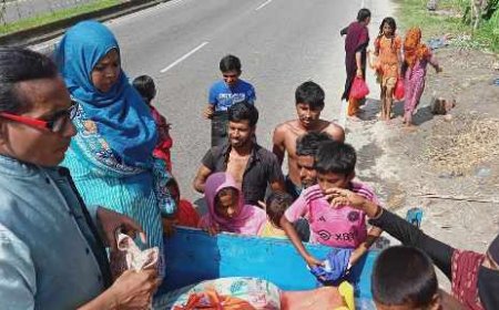 নতুনধারার চার দফায় ‘ত্রাণ উপহার’ প্রদান সম্পন্ন