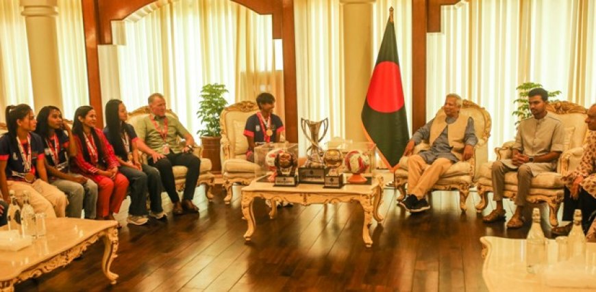 Bangladesh Chief Adviser accords reception to SAFF winning team