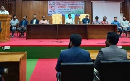 নিষেধাজ্ঞার তোয়াক্কা না করে পবিপ্রবিতে ছাত্রদলের কর্মীসভা