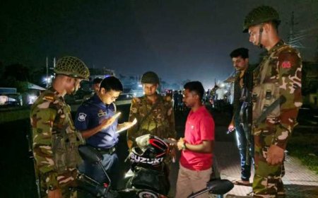 যৌথবাহিনীর চেকপোস্টে বাস ও মোটরসাইকেল আটক, জরিমানা