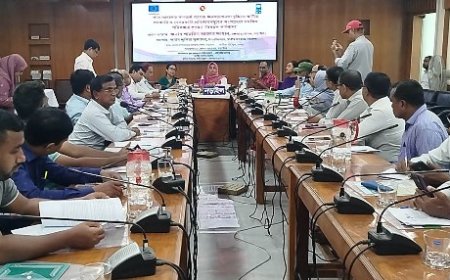 নড়াইলে গ্রাম আদালতে সমন্বিত পরিকল্পনা প্রণয়ন বিষয়ক কর্মশালা