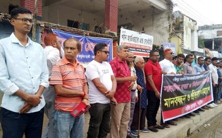 সাংবাদিক হত্যার প্রতিবাদে নড়াইলে মানববন্ধন, প্রতিবাদ সমাবেশ