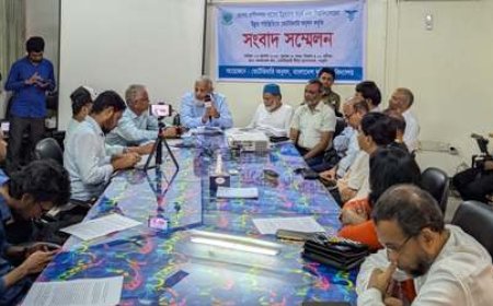"প্রাণিসম্পদের উন্নয়নে কম্বাইন্ড ডিগ্রি অপরিহার্য"