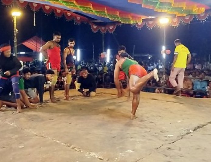 কালিয়ায় কোকো স্মৃতি ৩২ দলীয় হা-ডু-ডু খেলার উদ্বোধন