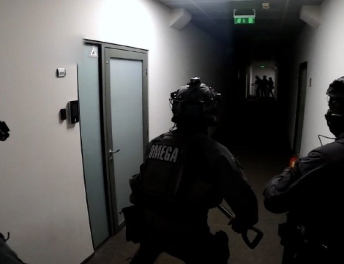 Action against online scams in Austria and Latvia: 7 arrests