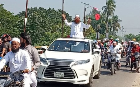 হাতপাখার প্রার্থী তাজুল ইসলামের মোটরসাইকেল শোভাযাত্রা