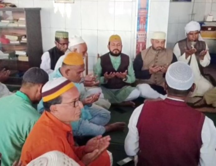 খালেদা জিয়ার সুস্থতা কামনায় দোয়া মাহফিল অনুষ্ঠিত