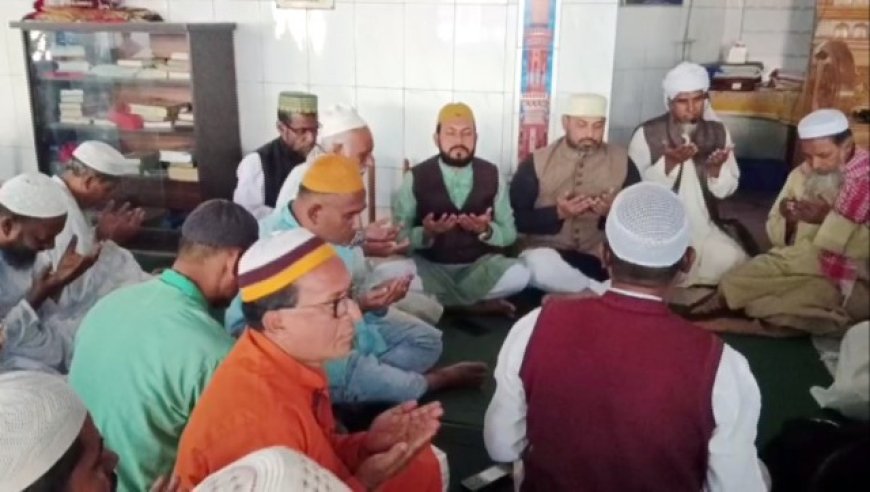 খালেদা জিয়ার সুস্থতা কামনায় দোয়া মাহফিল অনুষ্ঠিত