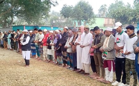 শরিফ ওসমান হাদির গায়েবানা জানাজা ও বিক্ষোভ মিছিল অনুষ্ঠিত