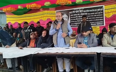 খালেদা জিয়ার আত্মার মাগফিরাত কামনায় দোয়া মাহফিল