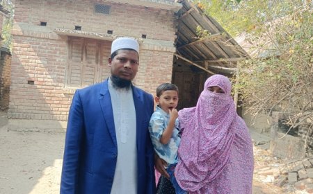 গোমস্তাপুরে মব সৃষ্টি করে জামায়াত কর্মিকে মারধর  