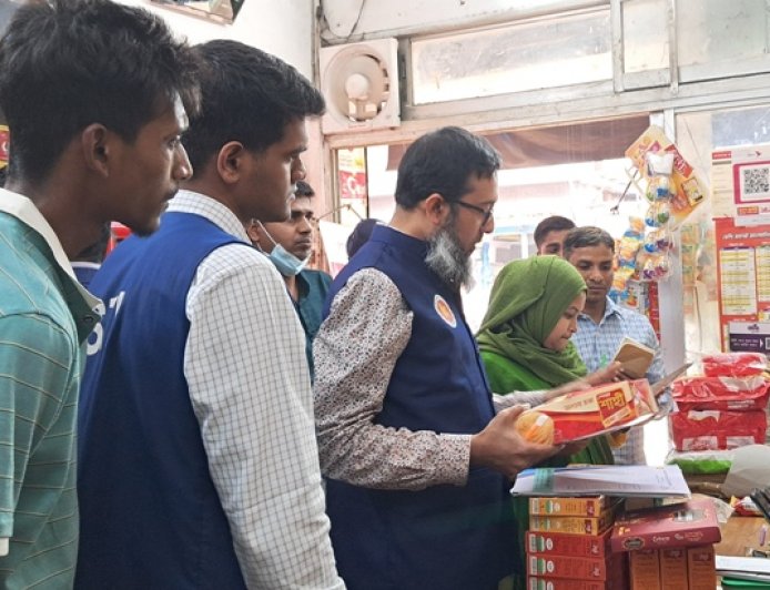 অনুমোদনহীন সেমাই ও ভার্মিসিলি বিক্রি করায় শাহী ফুডকে জরিমানা