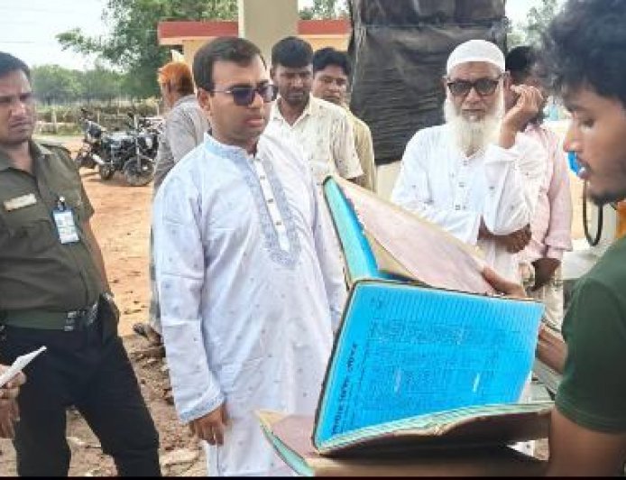 গোমস্তাপুরে পেট্রোল পাম্পে অর্থদণ্ড, সতর্ক বার্তা নির্বাহী অফিসারের