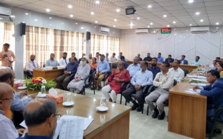 বাকৃবিতে কর্মকর্তাদের ২৮তম বুনিয়াদী প্রশিক্ষণ শুরু