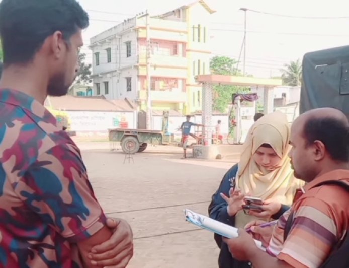 রহনপুরে ফিলিং স্টেশনে গাড়িতে অবৈধ তেল মজুদ ধরলো কর্তৃপক্ষ 