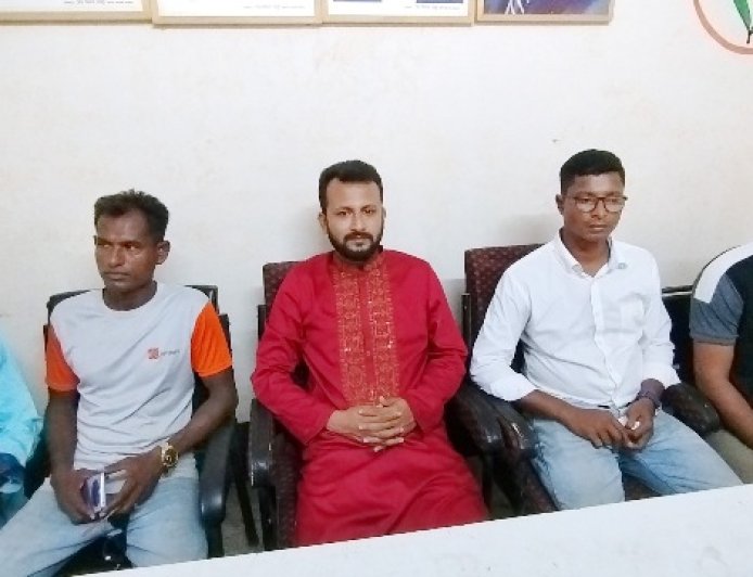 ছাত্রদলের সম্মেলনকে ঘিরে তৃণমূল নেতাকর্মীদের সঙ্গে মতবিনিময়