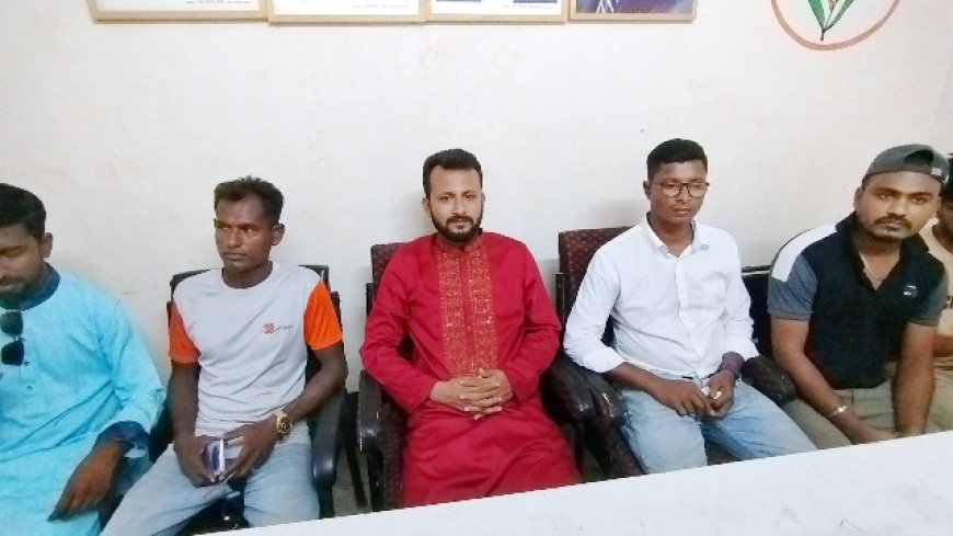 ছাত্রদলের সম্মেলনকে ঘিরে তৃণমূল নেতাকর্মীদের সঙ্গে মতবিনিময়