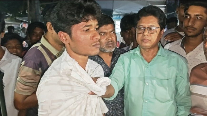 ভুয়া ডিবি পরিচয়ে চাঁদাবাজি সময় জনতার হাতে আটক