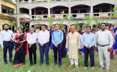 কিশোরীবান্ধব স্বাস্থ্যসেবা, গাছের চারা ও শিক্ষা উপকরণ বিতরণ