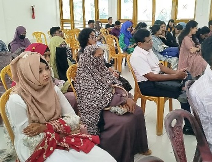 নড়াইলে ঊষার আলোর উদ্যোগে কৃতী শিক্ষার্থীদের সংবর্ধনা