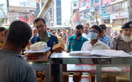 রাজশাহীতে বিএসটিআই’র অনুমোদনহীন লাইভ বেকারীকে জরিমানা