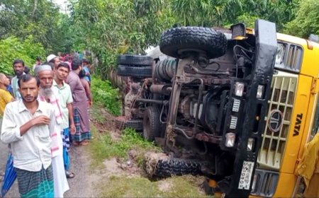 ট্রাক নিয়ন্ত্রণ হারিয়ে বসতঘরে, বড়বোন নিহত, ছোটবোন আহত